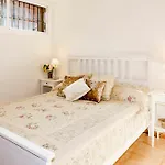 Aa-Family Friendly 3 Bedroom Apartment